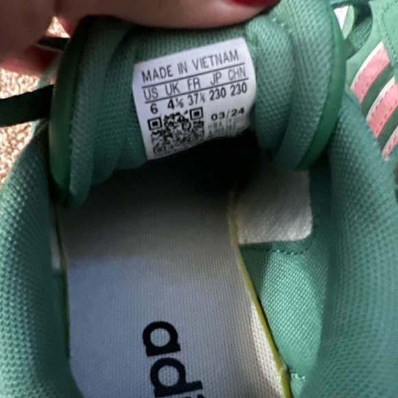 Adidas VL court shoes - Picture 2 of 10